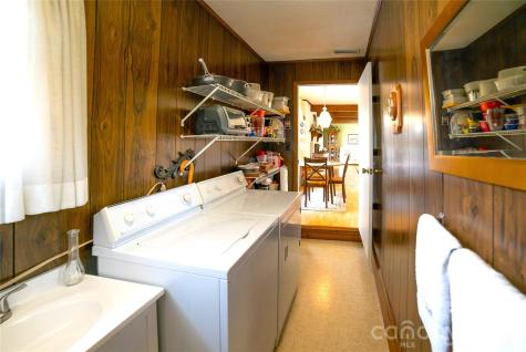 1015 Woodbine Place NE Lenoir NC 28645