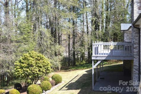 1015 Woodbine Place NE Lenoir NC 28645