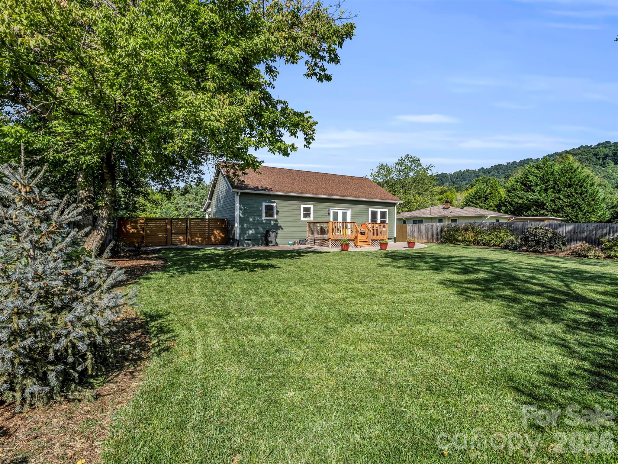 11 N Pershing Road Asheville NC 28805