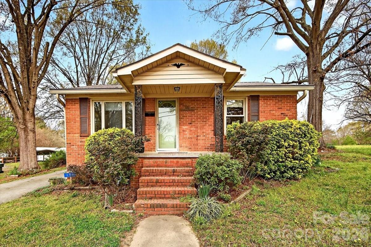 199 Mckinnon Avenue NE Concord NC 28025