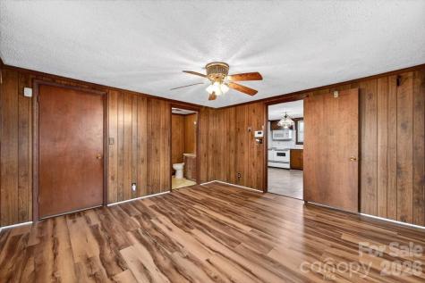 199 Mckinnon Avenue NE Concord NC 28025