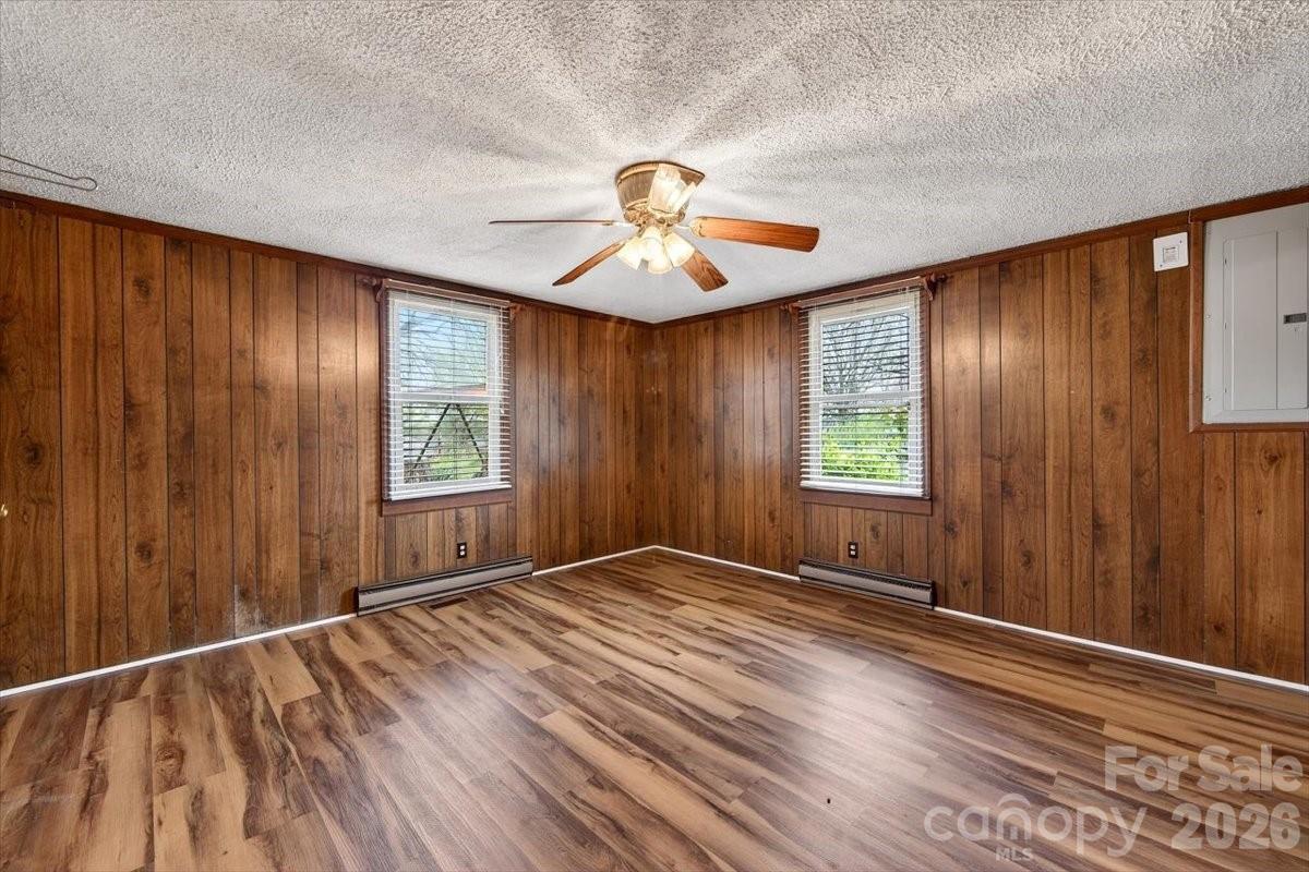 199 Mckinnon Avenue NE Concord NC 28025