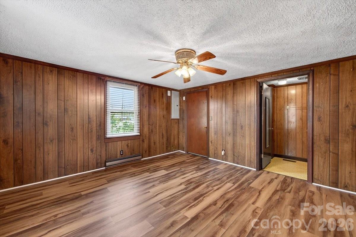 199 Mckinnon Avenue NE Concord NC 28025
