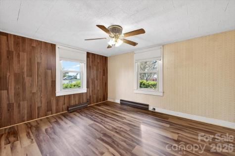 199 Mckinnon Avenue NE Concord NC 28025