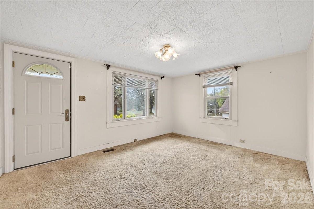 199 Mckinnon Avenue NE Concord NC 28025