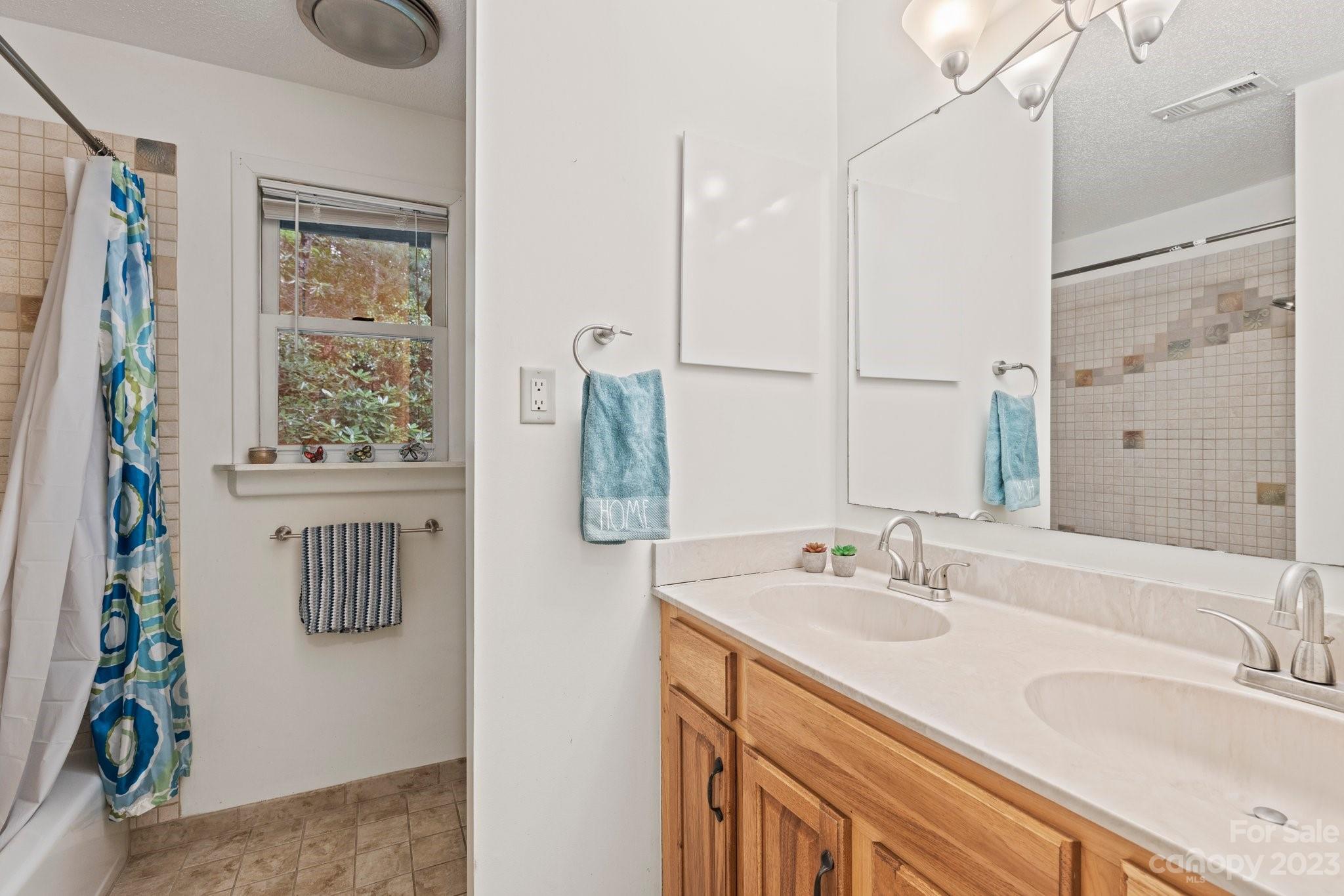 2 Chestnut Drive Swannanoa NC 28778