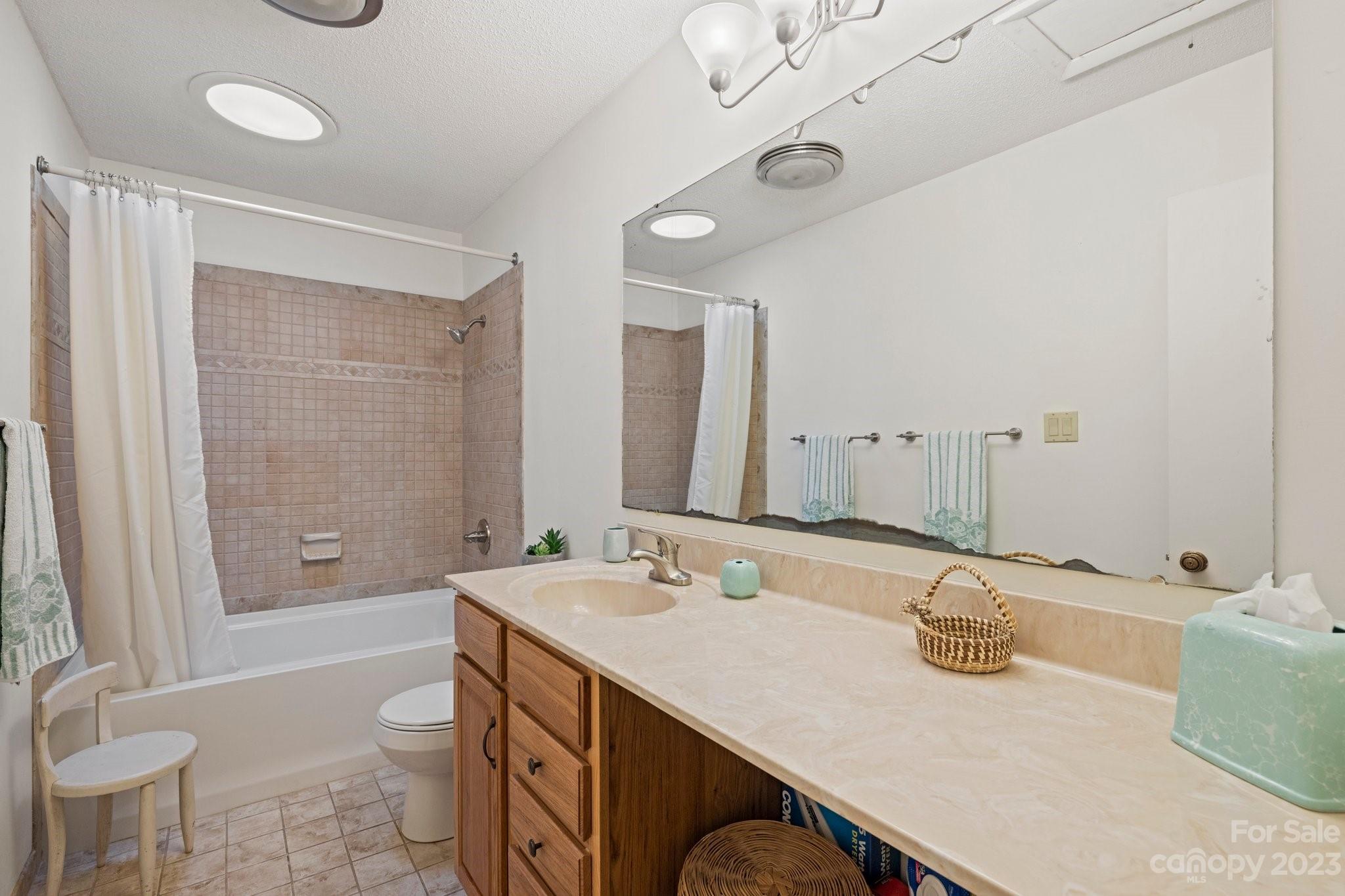 2 Chestnut Drive Swannanoa NC 28778
