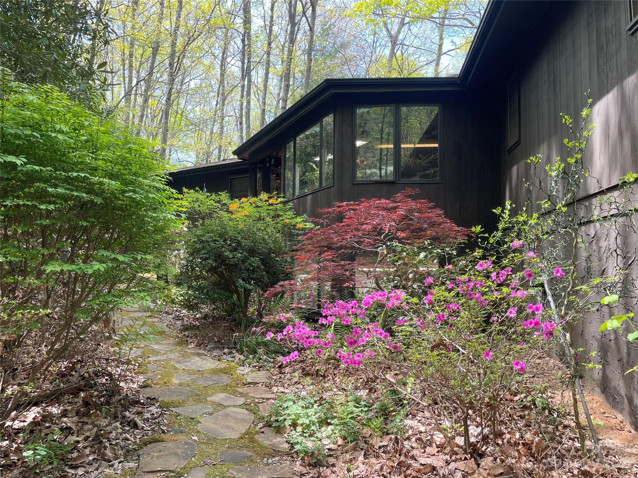 2 Chestnut Drive Swannanoa NC 28778
