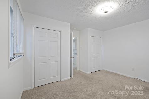 95 & 97 Temple Road Black Mountain NC 28711