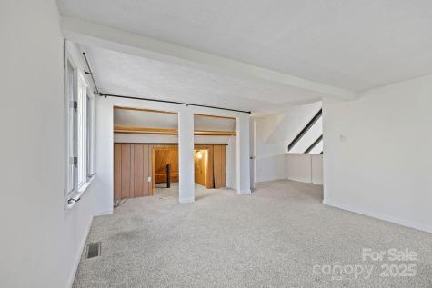 95 & 97 Temple Road Black Mountain NC 28711