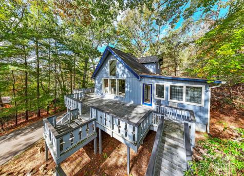 95 & 97 Temple Road Black Mountain NC 28711