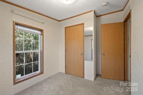 95 & 97 Temple Road Black Mountain NC 28711