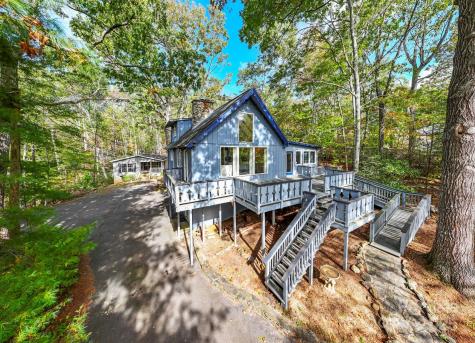 95 & 97 Temple Road Black Mountain NC 28711