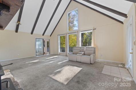 95 & 97 Temple Road Black Mountain NC 28711