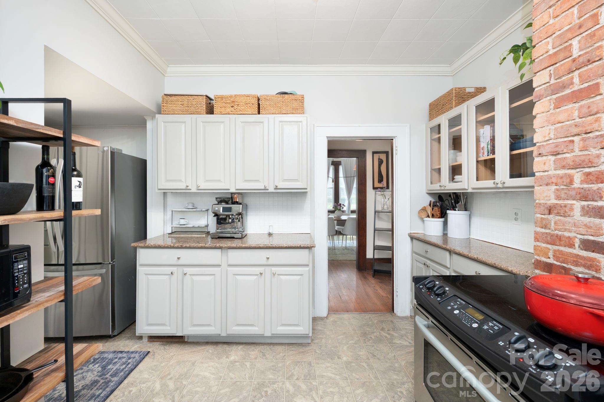 84 Forest Hill Drive Asheville NC 28803