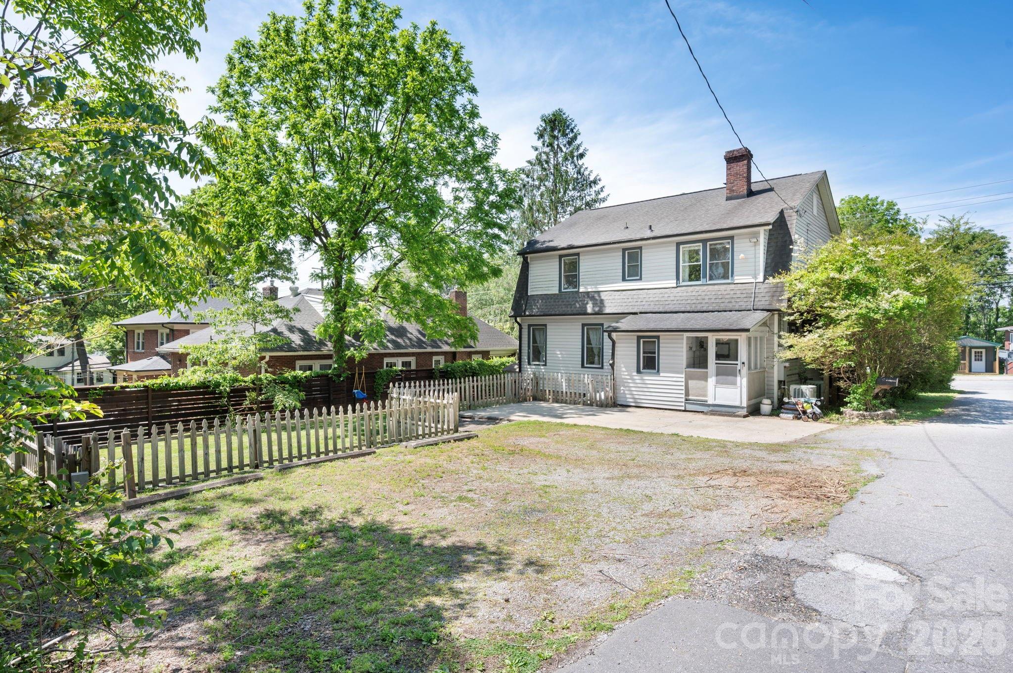 84 Forest Hill Drive Asheville NC 28803