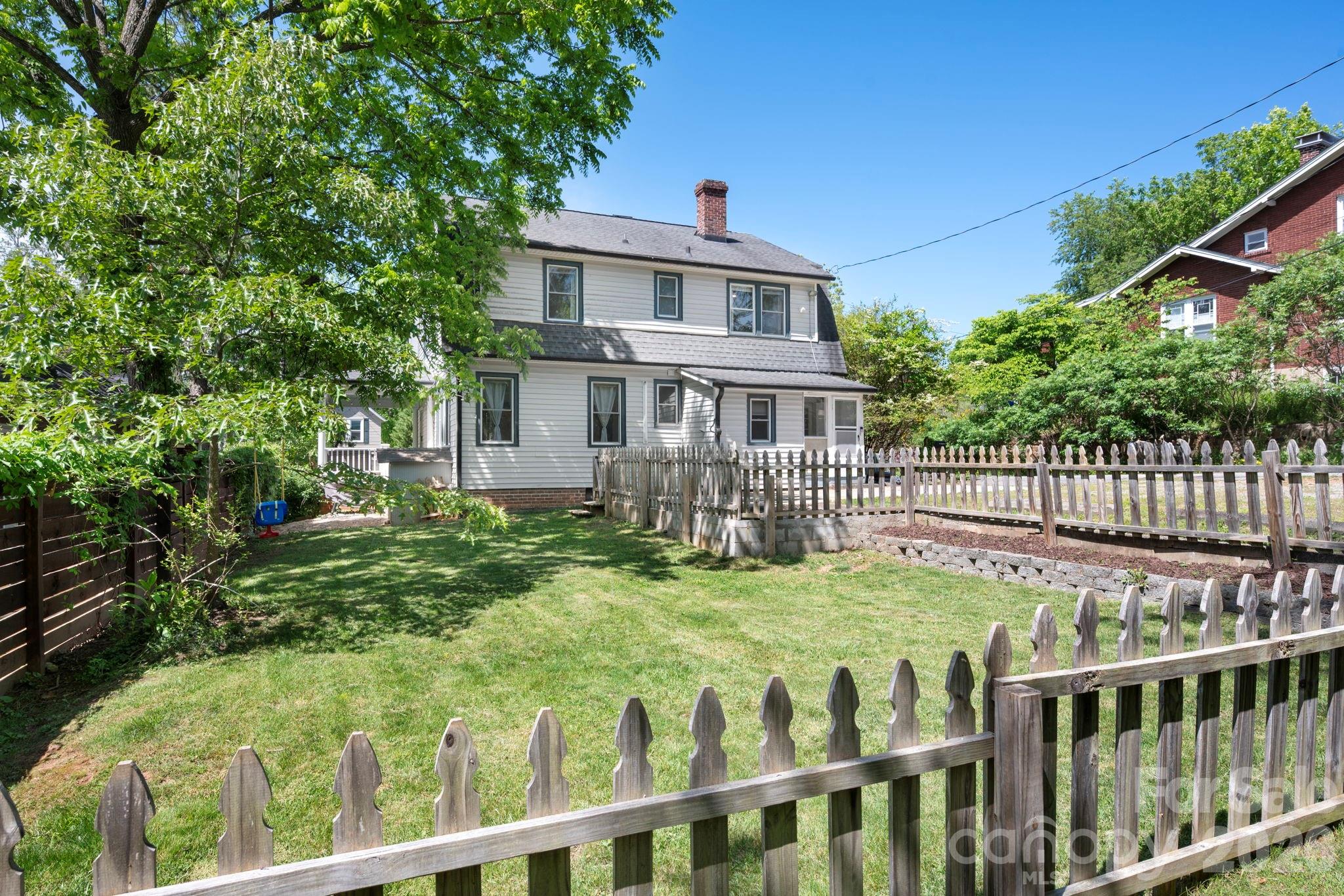 84 Forest Hill Drive Asheville NC 28803