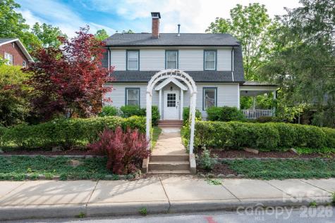 84 Forest Hill Drive Asheville NC 28803