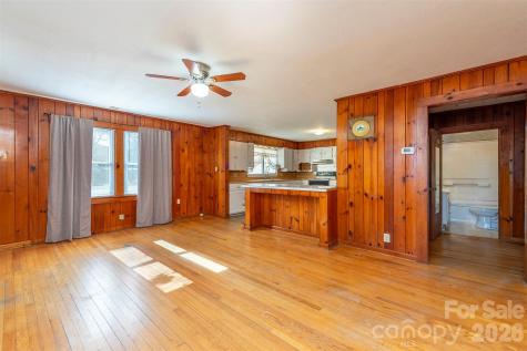 106 Scotland Street Black Mountain NC 28711