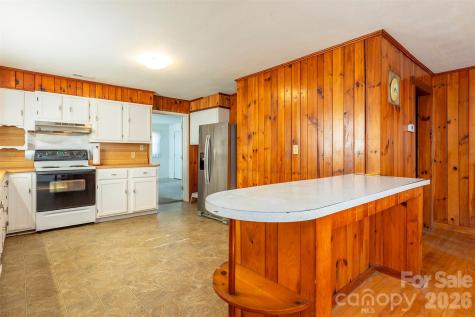 106 Scotland Street Black Mountain NC 28711