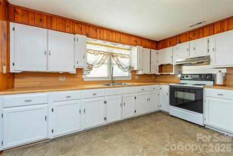 106 Scotland Street Black Mountain NC 28711