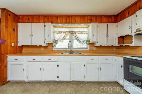 106 Scotland Street Black Mountain NC 28711