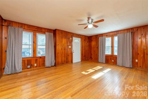 106 Scotland Street Black Mountain NC 28711