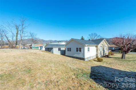 106 Scotland Street Black Mountain NC 28711
