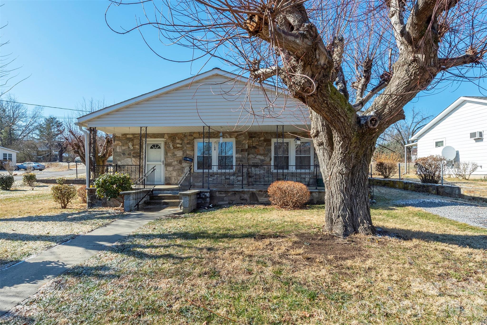 106 Scotland Street Black Mountain NC 28711