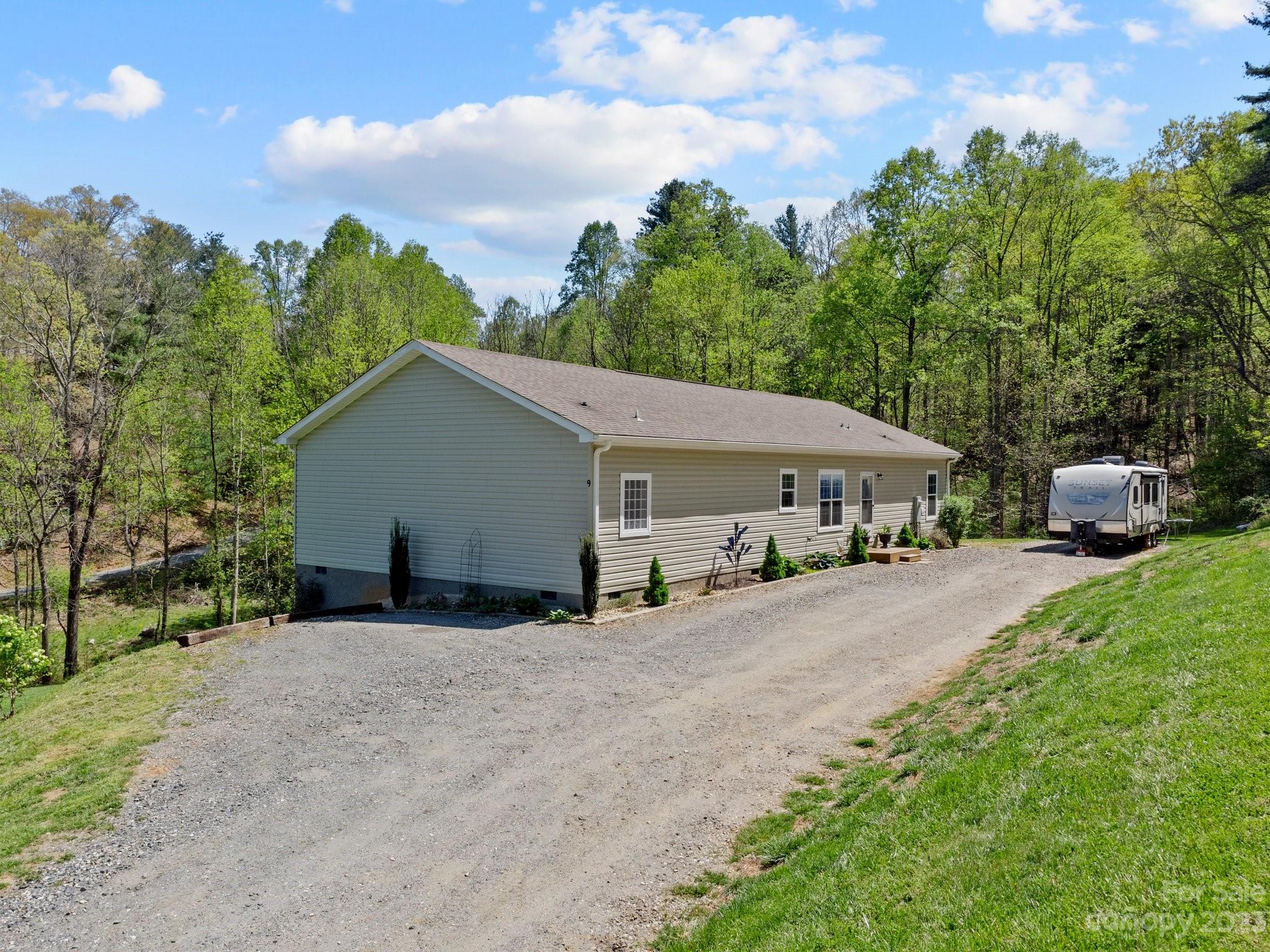 9 Beagle Run Asheville NC 28804