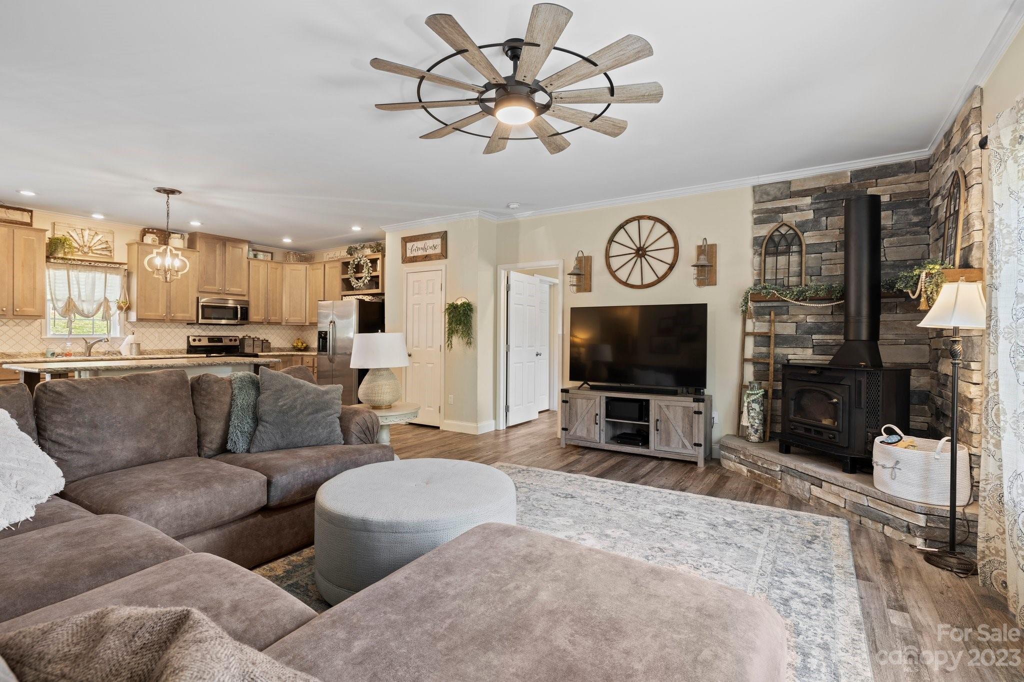 9 Beagle Run Asheville NC 28804