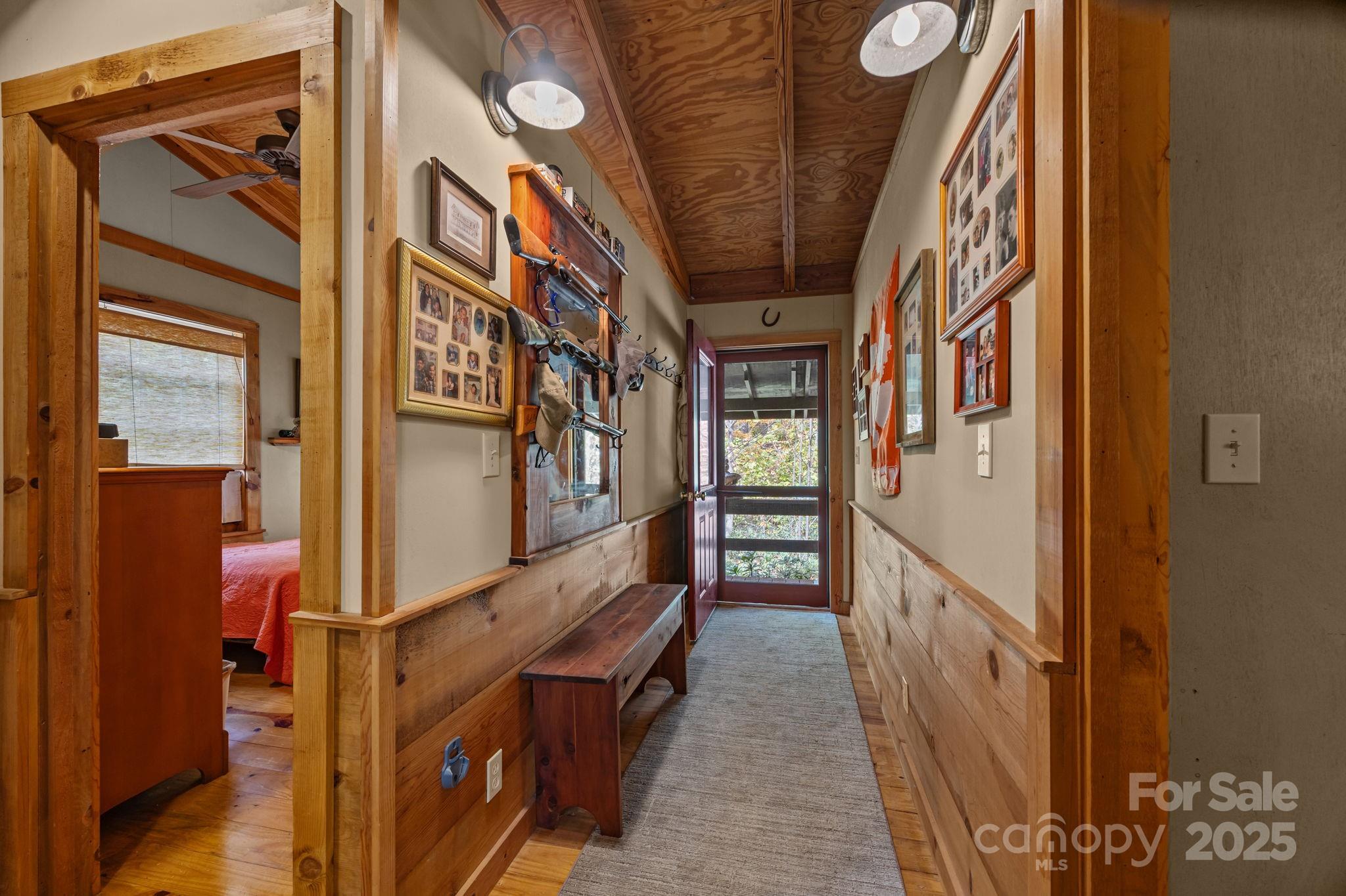 38 Buzzards Rest Trail Saluda NC 28773