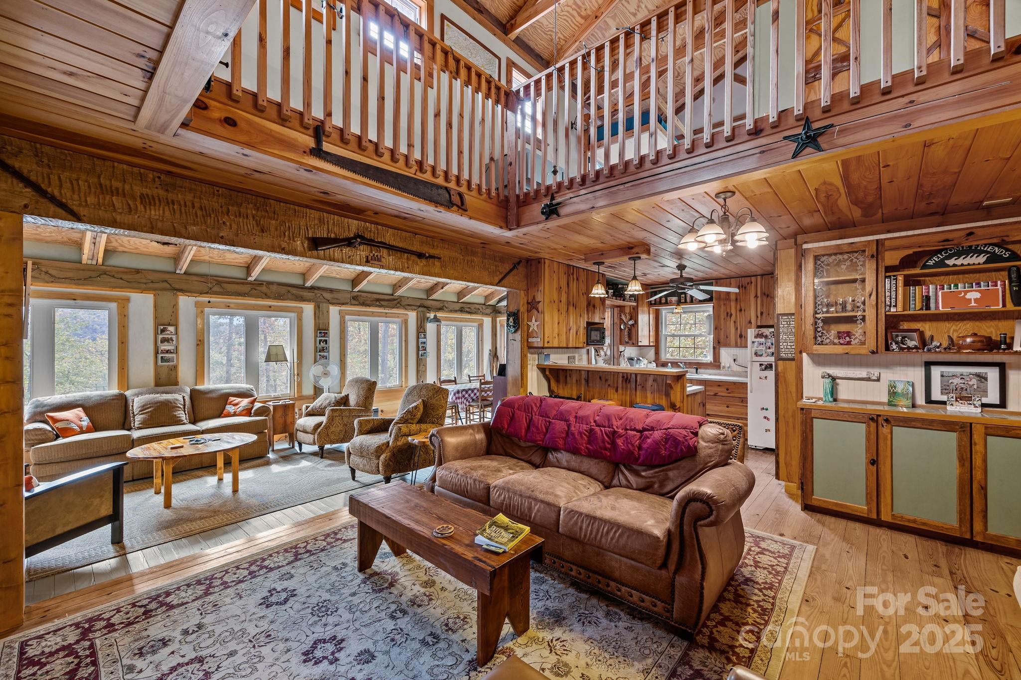 38 Buzzards Rest Trail Saluda NC 28773