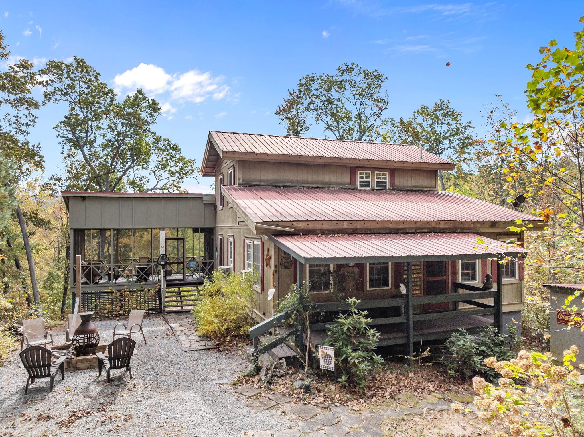 38 Buzzards Rest Trail Saluda NC 28773