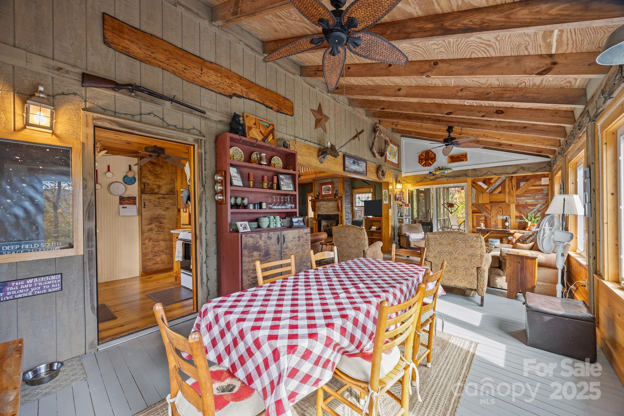 38 Buzzards Rest Trail Saluda NC 28773