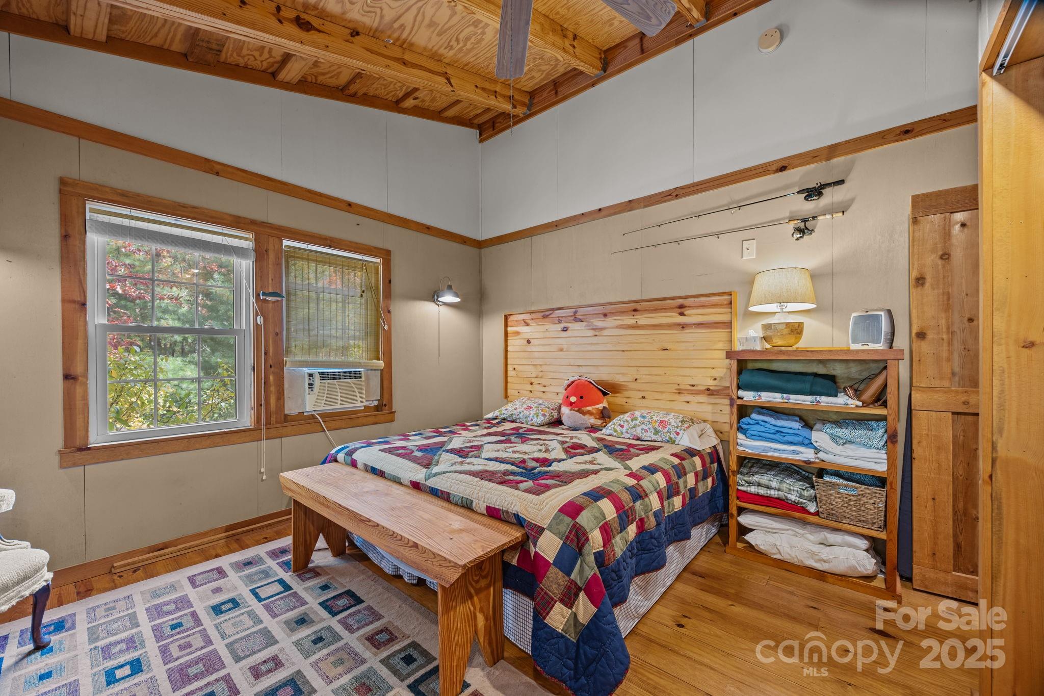 38 Buzzards Rest Trail Saluda NC 28773