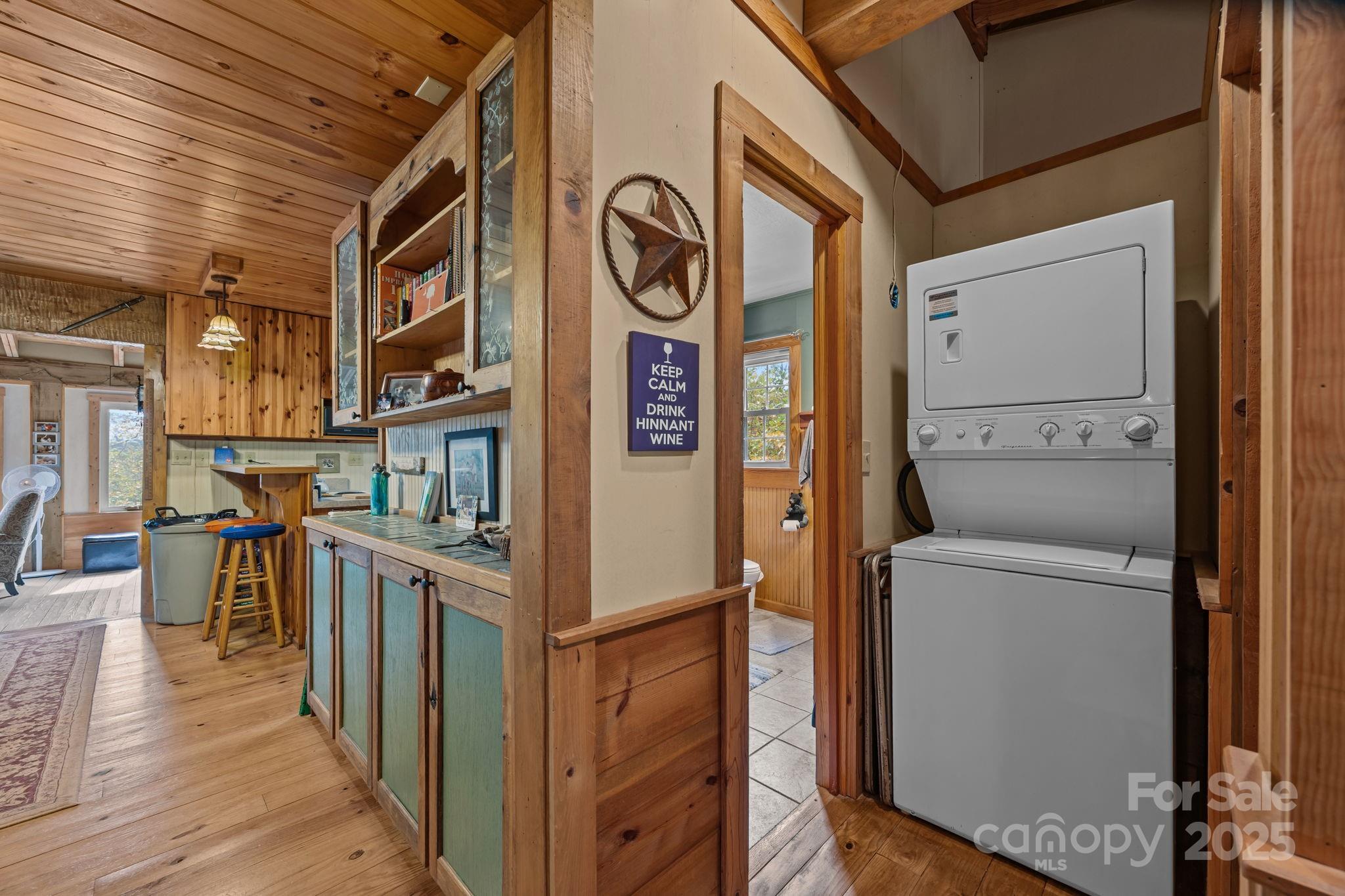 38 Buzzards Rest Trail Saluda NC 28773