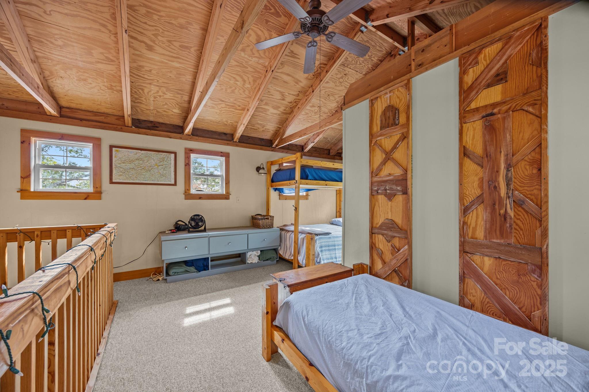 38 Buzzards Rest Trail Saluda NC 28773