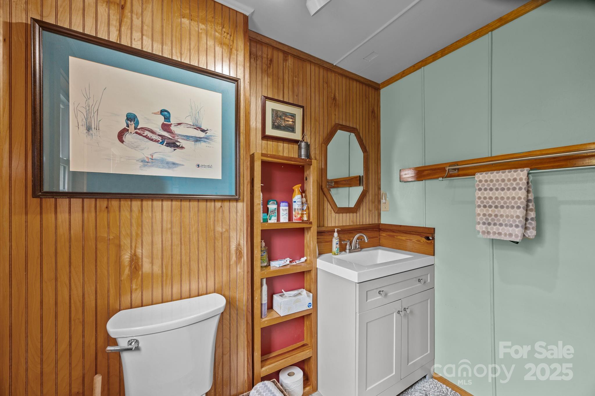 38 Buzzards Rest Trail Saluda NC 28773