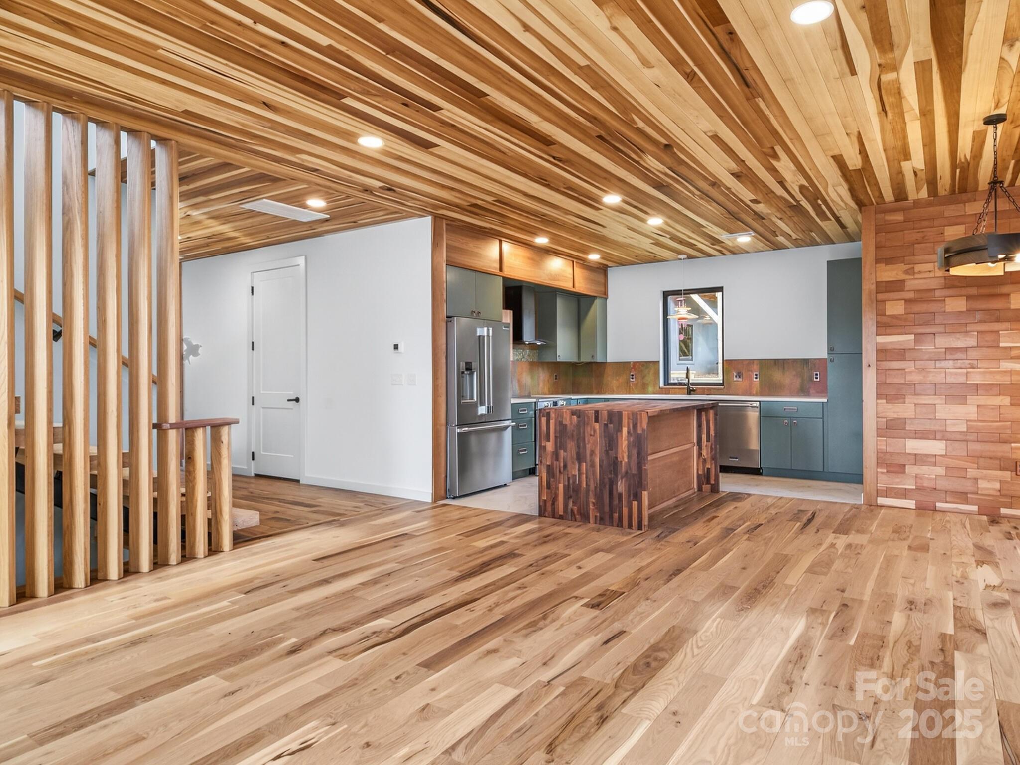 165 Abundance Run Asheville NC 28805