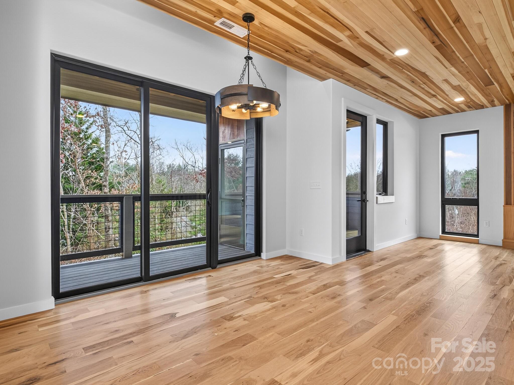 165 Abundance Run Asheville NC 28805