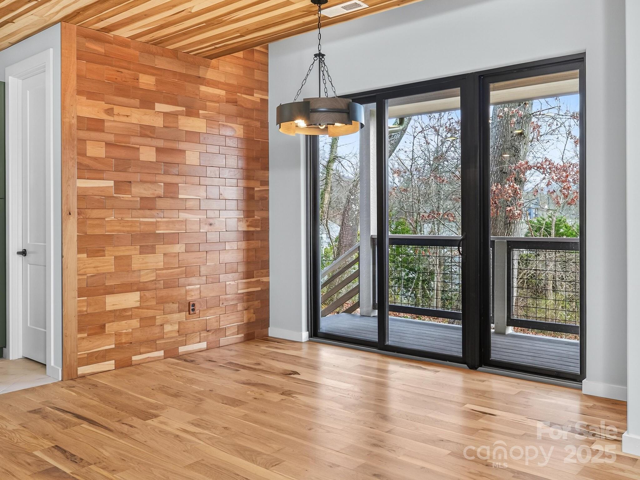 165 Abundance Run Asheville NC 28805