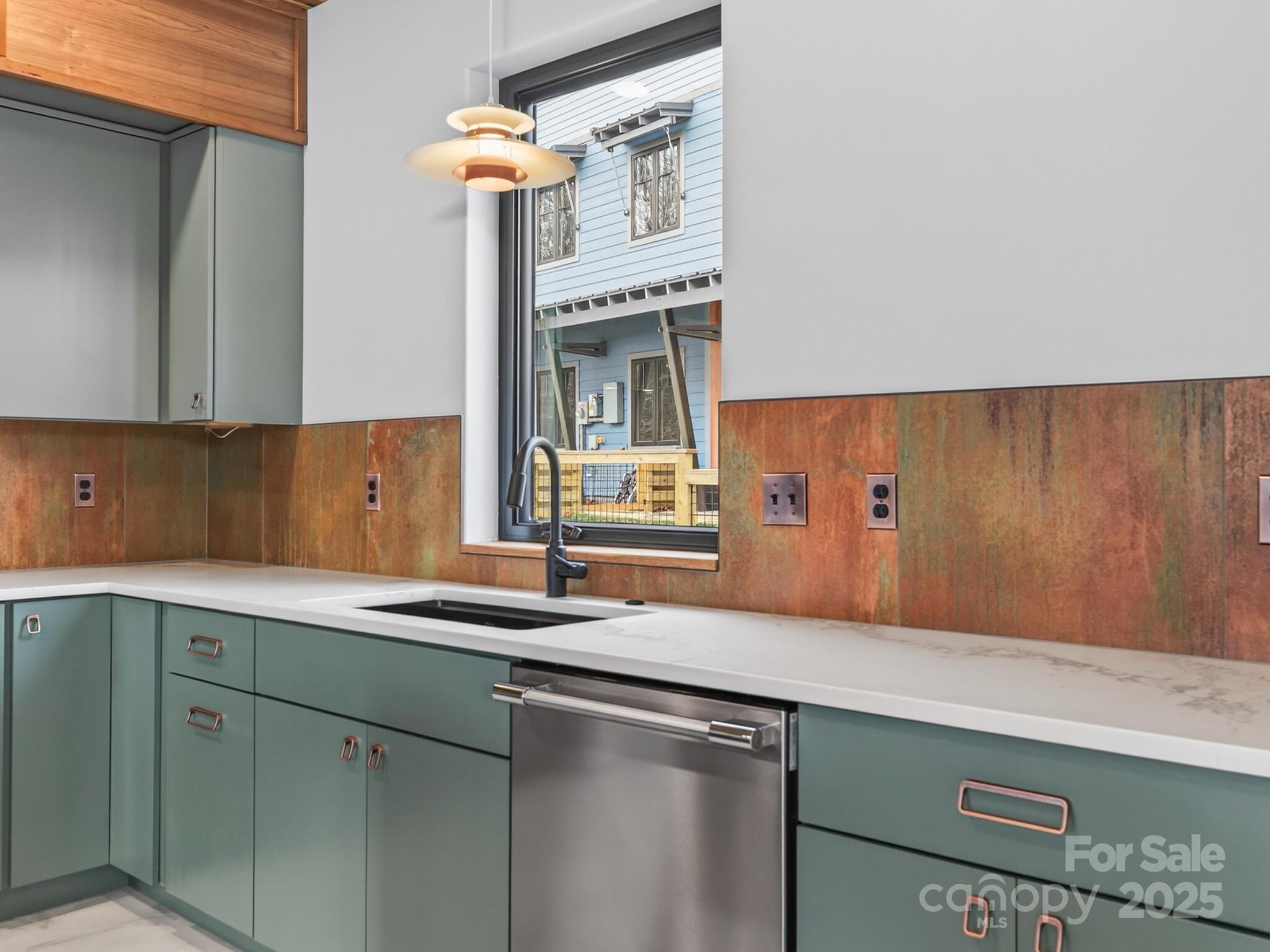 165 Abundance Run Asheville NC 28805