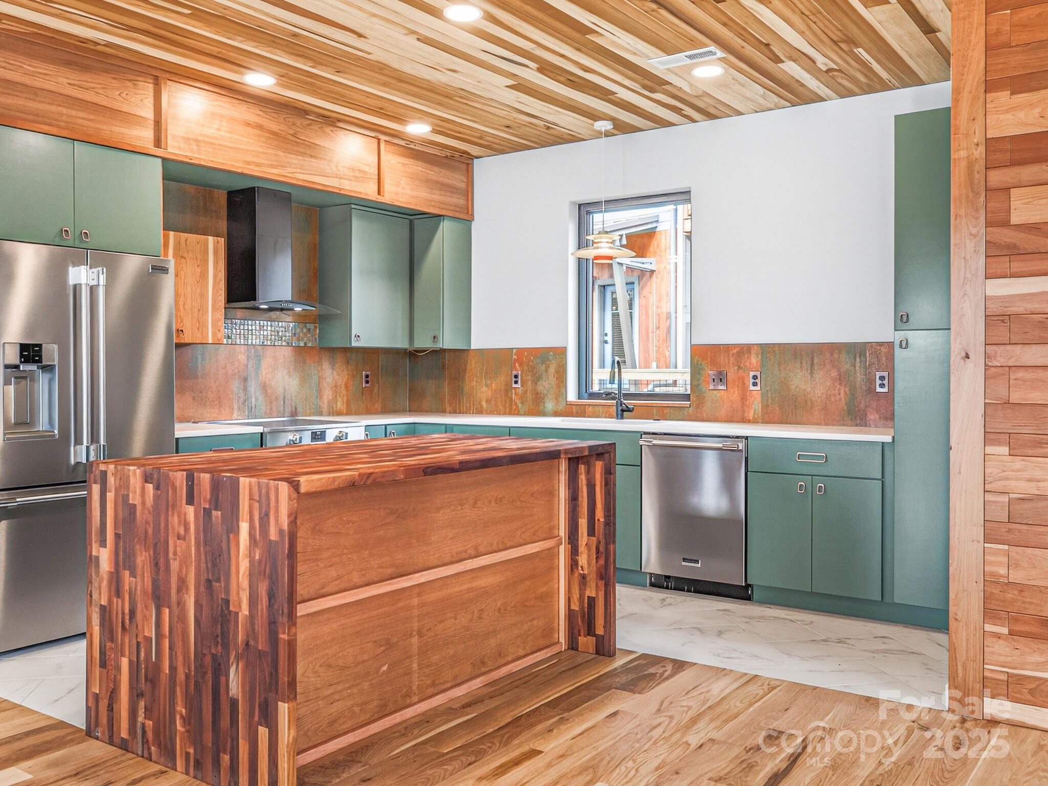 165 Abundance Run Asheville NC 28805