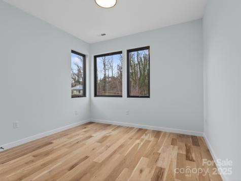 165 Abundance Run Asheville NC 28805