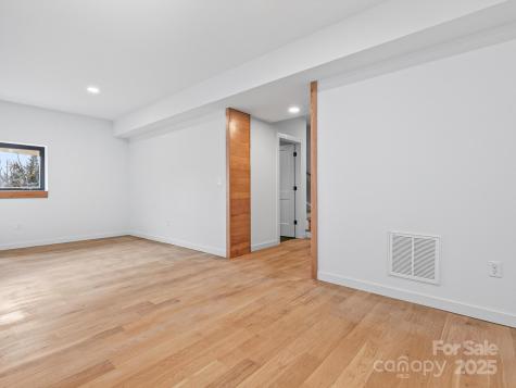 165 Abundance Run Asheville NC 28805