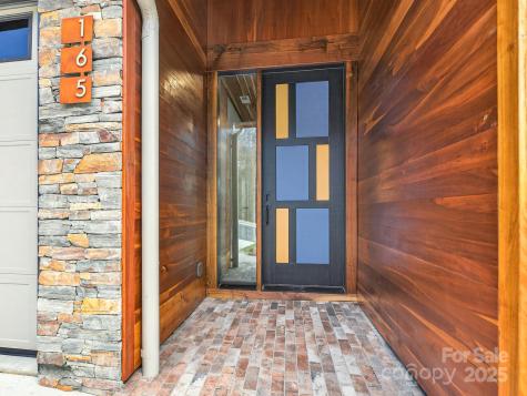 165 Abundance Run Asheville NC 28805