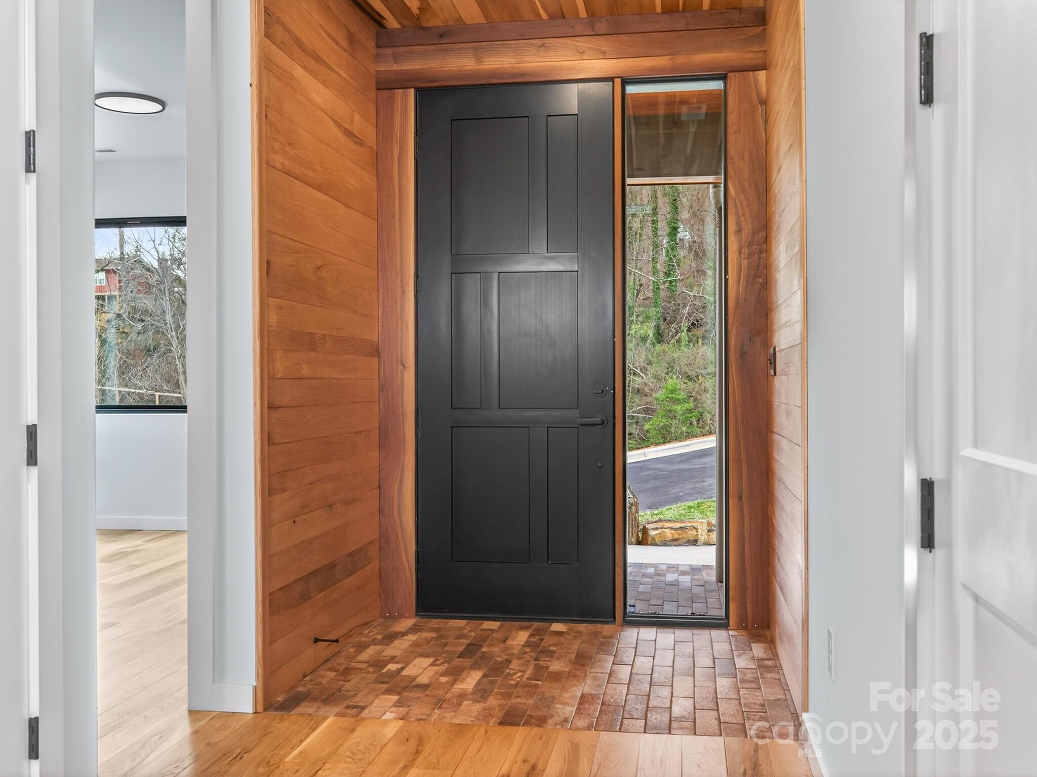 165 Abundance Run Asheville NC 28805