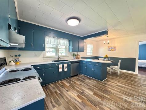 848 Meadowood Drive NE Lenoir NC 28645