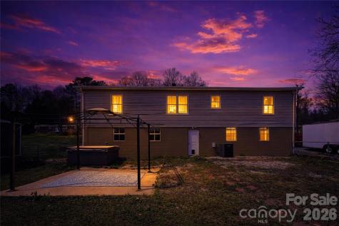 848 Meadowood Drive NE Lenoir NC 28645